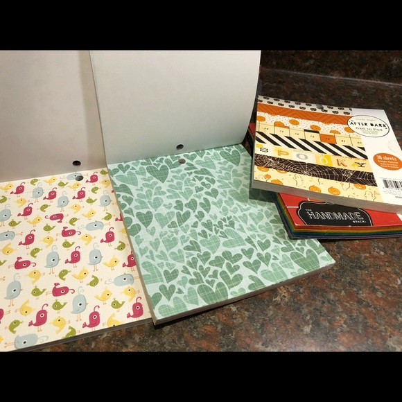 Mini stacks of scrapbook paper - Picture 2 of 2
